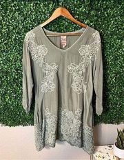 Johnny Was Sasha Rose Floral Green Embroidered Tunic Boho Blouse Shirt Small