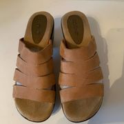 Croft and Barrow sandals size 8.5 medium