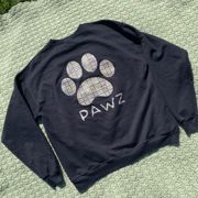 black sweatshirt with a plaid paw at the back
No size tag