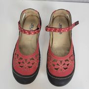 JBU by Jambu Womens Sandals Size 7.5 Red Sahara Flat Closed Toe Leather