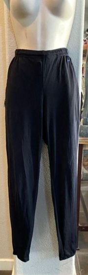 NWOT black high waisted  joggers with side zip pockets. Sz S