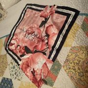 Women's NWT Victoria’s Secret Peony Flower Scarf Pink / Black / White $29.50