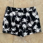 Apt 9 Essentials black and white palm tree casual shorts