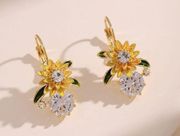 Crystal Daisy Flower Dangle Drop Earrings for Women,Elegant Flower Earrings