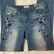 Black Daisy Kate Straight Leg Floral Embroidered Jean Size 9/29