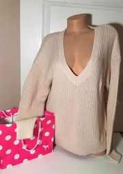 Pink v neck  Sweater size Large   New