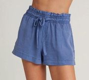 Bella Dahl Ruffle Waist Shorts in Washed Indigo Women’s XS