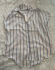 The  button down blouse size Small