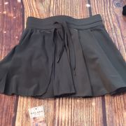 Halara gray pleated skort size x-small