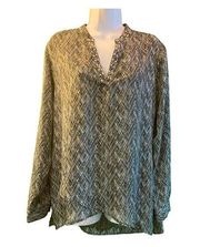 medium patterned loose fit blouse.