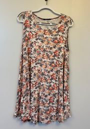 Tre’s Bien Long Floral Dress