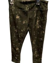 Marika Sport army green camo print workout leggings women’s size small- 4/6