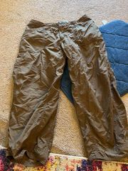 Mountain hardwear brown cropped pants 10