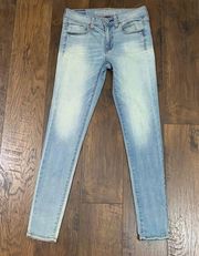 American Eagle  Light Wash Super Stretch Jegging Jeans