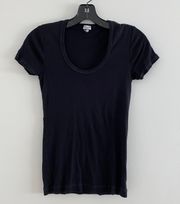 Fitted  black scoop neck tee shirt size small