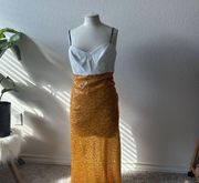 NWT Allen Schwartz Brandi  Sequin Dress Size: 4 Condition: NWT Details: Beautiful dress  Color: Gold and white 
