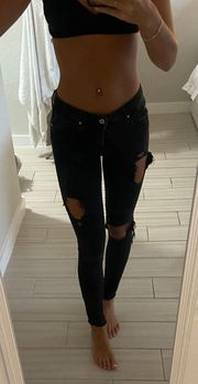 Black Ripped Skinny Jeans 