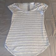 Women’s short sleeve shirt size large