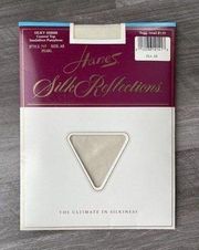 Hanes Silk Reflections Reinforced Sheer Sandalfoot Pearl Pantyhose Size AB New