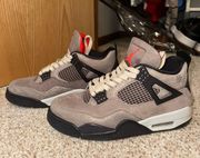 4 Retro Taupe Haze