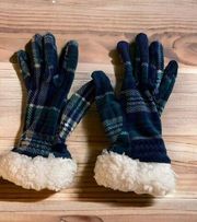 Cuddl Duds Blue Green Plaid Velour Faux Sherpa Gloves