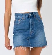 Levi’s button fly deconstructed Jean skirt with frayed hem