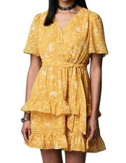 Simply Vera by Vera Wong  yellow flowers dress size L