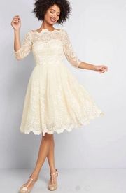 NWT Chi Chi London Gilded Grace Lace Dress Size 4 in Champagne