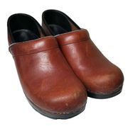 DANSKO Womens Dansko “Professional” Clog Loafers Red Leather EU 39