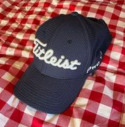 Titleist navy golf hat