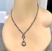 Beautiful Rhinestone Jewel Necklace/Costume Jewelry - In great condition! 💎🤍