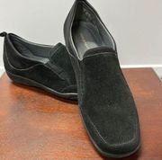 J-Easy spirit, new in box 8.5 medium black slip on shoes