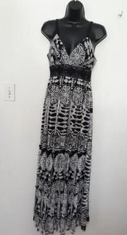 ALYN PAIGE B&W Tiered Maxi Dress w/ Sandollar & Floral Print