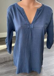 Eddie Bauer Blue Cotton Blouse Size S V-Neck Lightweight