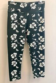 Capri Workout Leggings Green White Floral Size Large