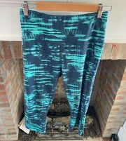 Reebok Medium Blue Teal Workout Yoga Gym Capris for Exercise