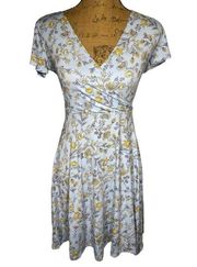 Light Blue Floral Fit & Flare Faux Wrap Short Sleeve Dress size Large