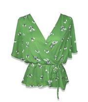 ASTR THE LABEL GREEN FLORAL MOCK WRAP PEPLUM FLUTTER SLEEVE BLOUSE TOP