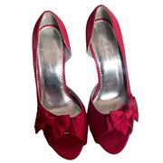 Maribelle Red Satin Women's Pumps David Bridal Size 10 Heel 4” bow