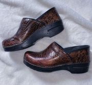 Dansko Brown Tooled Leather Professional Clogs Size 38 (7.5)