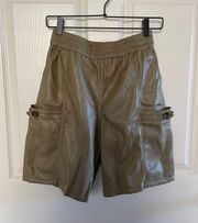 Cargo Shorts Military Green Leather Size Extra Small