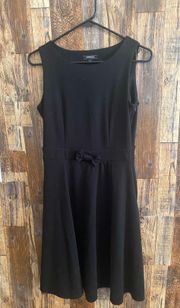 women's black dress w / bow in the front 39 x 15