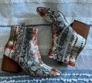 Korks Snake Print Ankle Bootie size 7.5