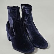 Unisa Kianna Blue Velour Sock Booties Size 7½