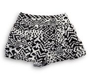 White Black Geometric Print Mini Shorts