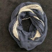 Cute navy and cream  scarf.