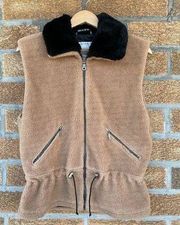 Nils Resort Collection Beige & Black Fleece Vest Cinch Waist Apres small