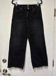 BDG Black Jeans Frayed Hem Wide Legs Size 29 8  EUC