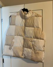 NWT  Puffer Vest