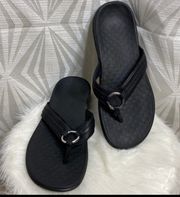 Aloe Toe Post Leather Sandals Black Flip Flops